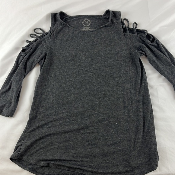 Bundle of XS Blouses/Tops 3 Charlotte Russe 1 Maurice’s - Picture 4 of 9